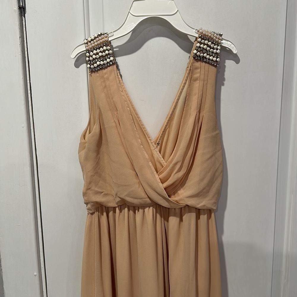 Dress - Picture 2 of 4